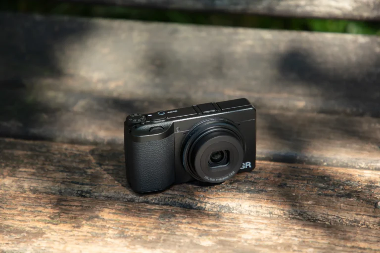 Ricoh confirma GR IV para setembro com preço de US$ 1.499,95